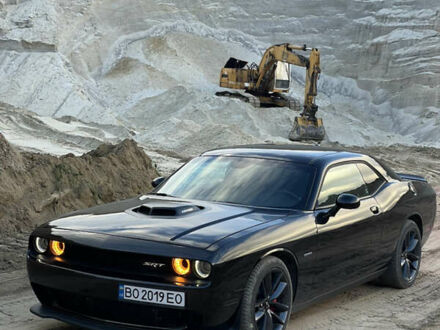 Додж Челенджер 2019 в Тернополе на Automoto.ua Черный Додж Челенджер, объемом двигателя 5.7 л и пробегом 41 тыс. км за 29500 $, фото 1 на Automoto.ua