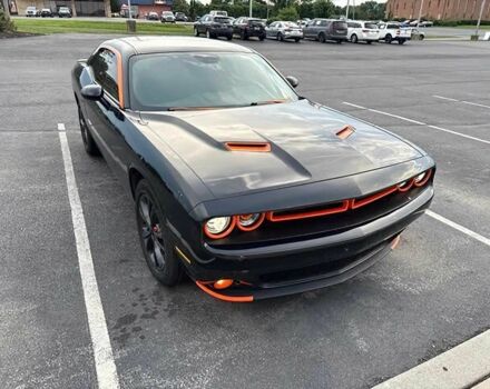 Чорний Додж Challenger, об'ємом двигуна 3.6 л та пробігом 51 тис. км за 11117 $, фото 1 на Automoto.ua