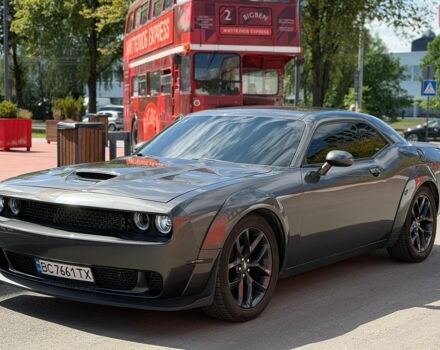 Чорний Додж Challenger, об'ємом двигуна 3.61 л та пробігом 210 тис. км за 20990 $, фото 1 на Automoto.ua