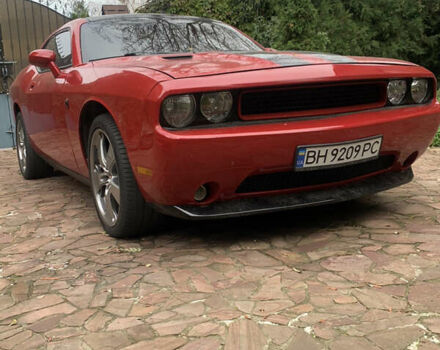 Червоний Додж Challenger, об'ємом двигуна 3.6 л та пробігом 250 тис. км за 14000 $, фото 4 на Automoto.ua