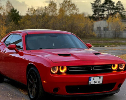Красный Додж Челенджер, объемом двигателя 3.6 л и пробегом 159 тыс. км за 17200 $, фото 21 на Automoto.ua