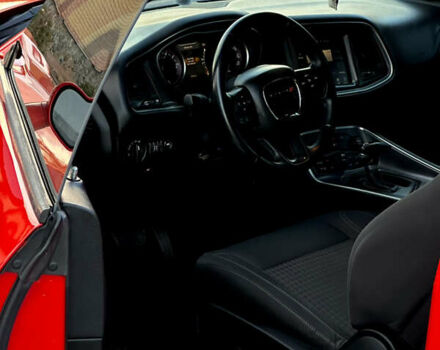 Красный Додж Челенджер, объемом двигателя 3.6 л и пробегом 159 тыс. км за 17200 $, фото 42 на Automoto.ua