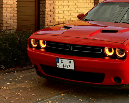 Красный Додж Челенджер, объемом двигателя 3.6 л и пробегом 159 тыс. км за 17200 $, фото 8 на Automoto.ua