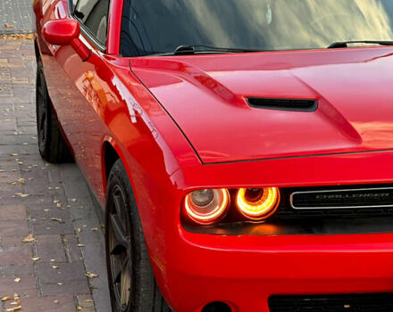 Красный Додж Челенджер, объемом двигателя 3.6 л и пробегом 159 тыс. км за 17200 $, фото 56 на Automoto.ua