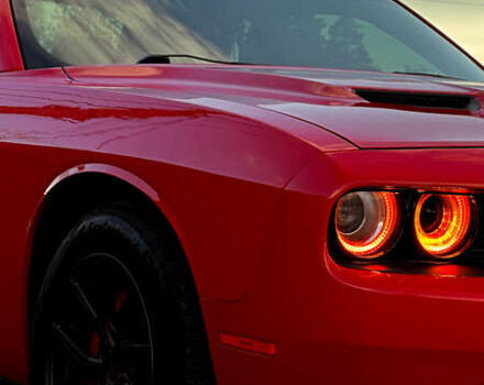 Красный Додж Челенджер, объемом двигателя 3.6 л и пробегом 159 тыс. км за 17200 $, фото 53 на Automoto.ua