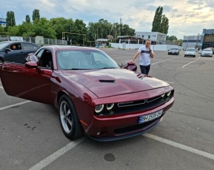 Червоний Додж Challenger, об'ємом двигуна 0.36 л та пробігом 113 тис. км за 22300 $, фото 1 на Automoto.ua