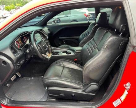 Додж Челенджер 2017 в Киеве на Automoto.ua Красный Додж Челенджер, объемом двигателя 6.2 л и пробегом 61 тыс. км за 9500 $, фото 8 на Automoto.ua