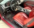 Красный Додж Челенджер, объемом двигателя 6.2 л и пробегом 65 тыс. км за 26000 $, фото 5 на Automoto.ua