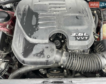 Красный Додж Челенджер, объемом двигателя 3.6 л и пробегом 124 тыс. км за 20500 $, фото 7 на Automoto.ua