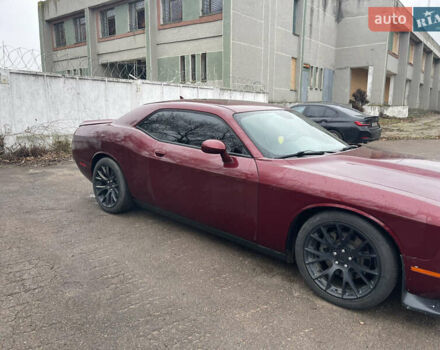 Красный Додж Челенджер, объемом двигателя 3.6 л и пробегом 124 тыс. км за 20500 $, фото 3 на Automoto.ua