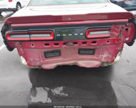 Додж Челенджер 2018 в Ровно на Automoto.ua Красный Додж Челенджер, объемом двигателя 3.6 л и пробегом 84 тыс. км за 4500 $, фото 5 на Automoto.ua