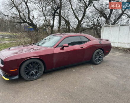 Красный Додж Челенджер, объемом двигателя 3.6 л и пробегом 124 тыс. км за 20500 $, фото 2 на Automoto.ua