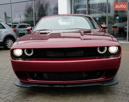 Красный Додж Челенджер, объемом двигателя 3.6 л и пробегом 13 тыс. км за 19999 $, фото 1 на Automoto.ua