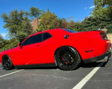 Додж Челенджер 2019 в Киеве на Automoto.ua Красный Додж Челенджер, объемом двигателя 6.4 л и пробегом 48 тыс. км за 16200 $, фото 5 на Automoto.ua