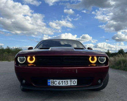 Красный Додж Челенджер, объемом двигателя 3.61 л и пробегом 55 тыс. км за 20400 $, фото 4 на Automoto.ua