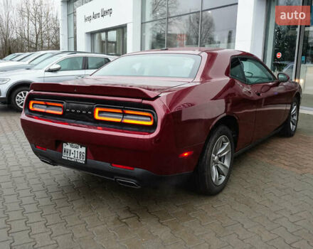 Красный Додж Челенджер, объемом двигателя 3.6 л и пробегом 8 тыс. км за 19999 $, фото 7 на Automoto.ua