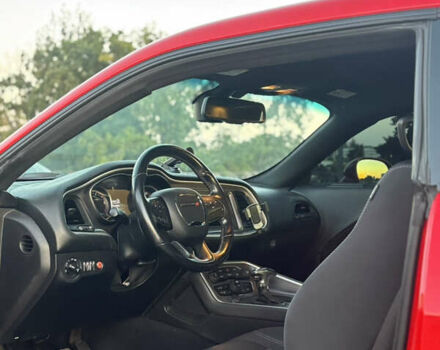 Додж Челенджер 2019 в Харькове на Automoto.ua Красный Додж Челенджер, объемом двигателя 5.65 л и пробегом 131 тыс. км за 29500 $, фото 18 на Automoto.ua