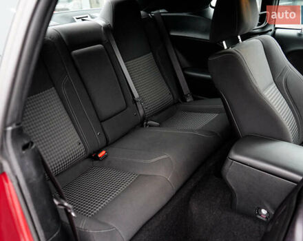 Красный Додж Челенджер, объемом двигателя 3.6 л и пробегом 8 тыс. км за 19999 $, фото 28 на Automoto.ua