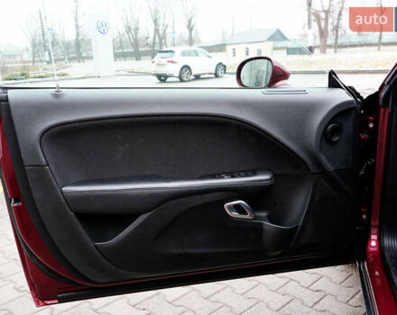 Красный Додж Челенджер, объемом двигателя 3.6 л и пробегом 13 тыс. км за 19999 $, фото 12 на Automoto.ua