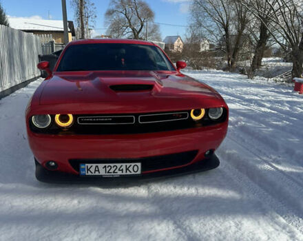 Додж Челенджер 2021 в Киеве на Automoto.ua Красный Додж Челенджер, объемом двигателя 5.65 л и пробегом 74 тыс. км за 38500 $, фото 3 на Automoto.ua