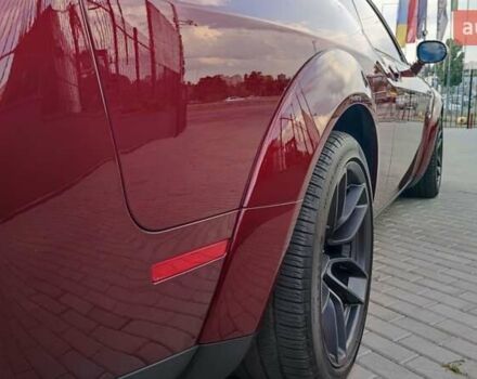 Красный Додж Челенджер, объемом двигателя 6.42 л и пробегом 34 тыс. км за 45900 $, фото 10 на Automoto.ua