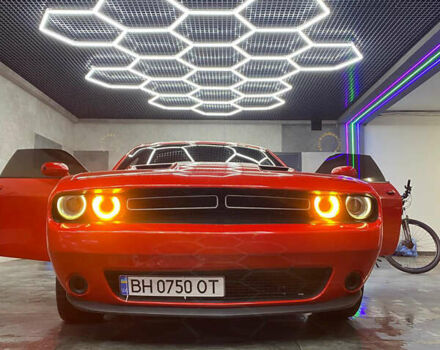 Червоний Додж Challenger, об'ємом двигуна 3.6 л та пробігом 176 тис. км за 15500 $, фото 1 на Automoto.ua