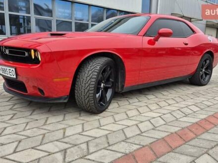 Красный Додж Челенджер, объемом двигателя 3.6 л и пробегом 124 тыс. км за 15700 $, фото 1 на Automoto.ua