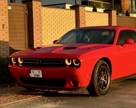 Красный Додж Челенджер, объемом двигателя 3.6 л и пробегом 160 тыс. км за 17200 $, фото 1 на Automoto.ua