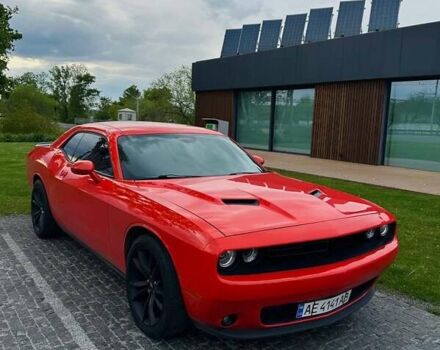 Красный Додж Челенджер, объемом двигателя 3.6 л и пробегом 44 тыс. км за 19000 $, фото 1 на Automoto.ua