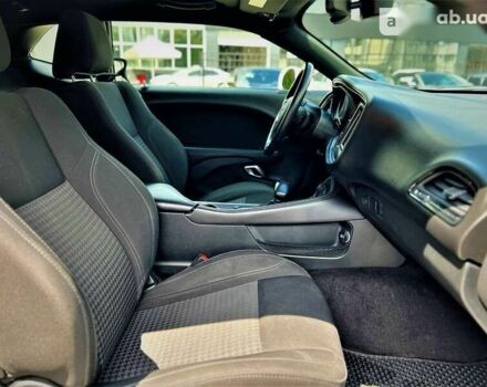 Додж Челенджер, объемом двигателя 0 л и пробегом 70 тыс. км за 21999 $, фото 18 на Automoto.ua