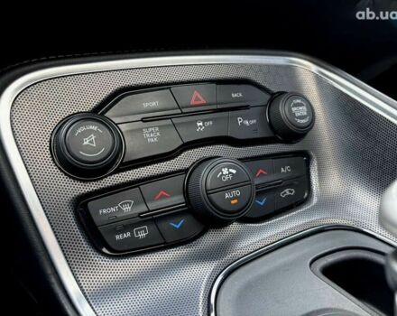 Додж Челенджер, объемом двигателя 6.4 л и пробегом 108 тыс. км за 25999 $, фото 20 на Automoto.ua