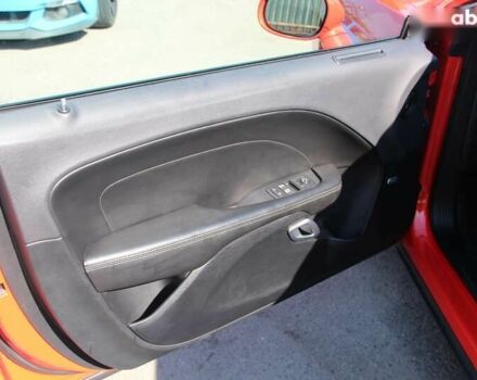 Додж Челенджер, объемом двигателя 3.6 л и пробегом 84 тыс. км за 25000 $, фото 15 на Automoto.ua