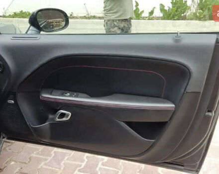 Додж Челенджер, объемом двигателя 5.65 л и пробегом 134 тыс. км за 26500 $, фото 5 на Automoto.ua