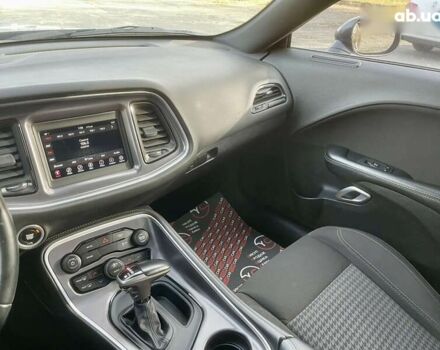 Додж Челенджер, объемом двигателя 3.6 л и пробегом 125 тыс. км за 17999 $, фото 27 на Automoto.ua