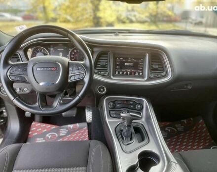 Додж Челенджер, объемом двигателя 3.6 л и пробегом 125 тыс. км за 17999 $, фото 21 на Automoto.ua
