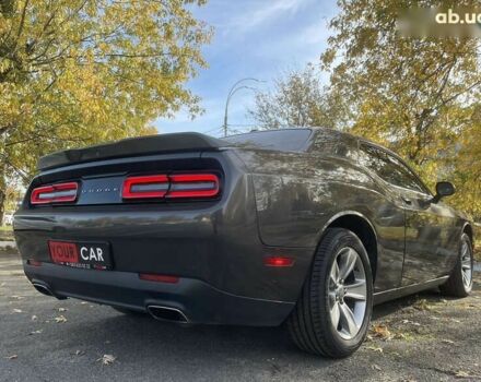 Додж Челенджер, объемом двигателя 3.6 л и пробегом 125 тыс. км за 17999 $, фото 4 на Automoto.ua