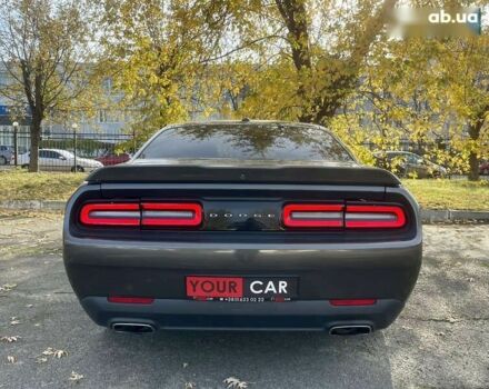 Додж Челенджер, объемом двигателя 3.6 л и пробегом 125 тыс. км за 17999 $, фото 6 на Automoto.ua
