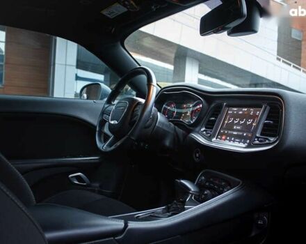 Додж Challenger, об'ємом двигуна 6.4 л та пробігом 89 тис. км за 37000 $, фото 10 на Automoto.ua