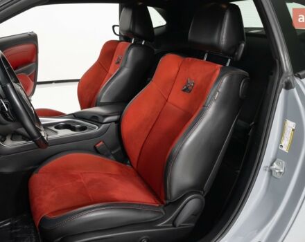 Додж Челенджер, объемом двигателя 6.42 л и пробегом 0 тыс. км за 70000 $, фото 5 на Automoto.ua