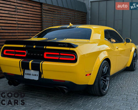 Желтый Додж Челенджер, объемом двигателя 7 л и пробегом 29 тыс. км за 65000 $, фото 15 на Automoto.ua