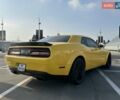 Желтый Додж Челенджер, объемом двигателя 6.17 л и пробегом 33 тыс. км за 45000 $, фото 20 на Automoto.ua