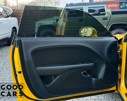 Желтый Додж Челенджер, объемом двигателя 7 л и пробегом 29 тыс. км за 65000 $, фото 20 на Automoto.ua