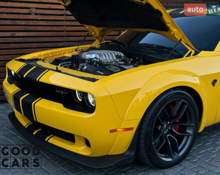 Желтый Додж Челенджер, объемом двигателя 7 л и пробегом 29 тыс. км за 65000 $, фото 8 на Automoto.ua