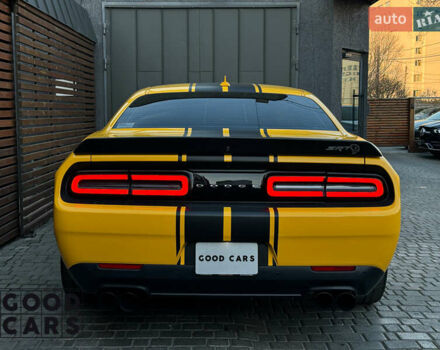 Желтый Додж Челенджер, объемом двигателя 7 л и пробегом 29 тыс. км за 65000 $, фото 14 на Automoto.ua