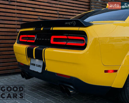 Желтый Додж Челенджер, объемом двигателя 7 л и пробегом 29 тыс. км за 65000 $, фото 17 на Automoto.ua