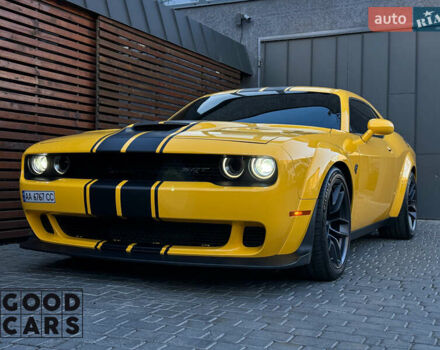 Желтый Додж Челенджер, объемом двигателя 7 л и пробегом 29 тыс. км за 65000 $, фото 3 на Automoto.ua