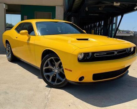 Жовтий Додж Challenger, об'ємом двигуна 3.6 л та пробігом 60 тис. км за 8292 $, фото 1 на Automoto.ua