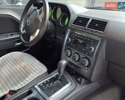 Серый Додж Челенджер, объемом двигателя 3.6 л и пробегом 213 тыс. км за 12999 $, фото 17 на Automoto.ua