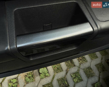 Серый Додж Челенджер, объемом двигателя 3.6 л и пробегом 213 тыс. км за 12999 $, фото 14 на Automoto.ua