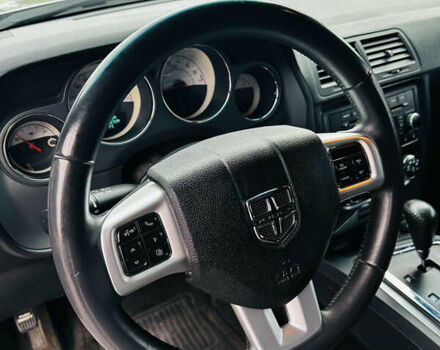 Сірий Додж Challenger, об'ємом двигуна 3.6 л та пробігом 170 тис. км за 15000 $, фото 8 на Automoto.ua